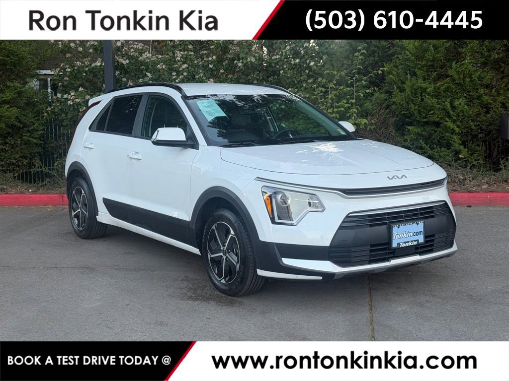 Certified 2025 Kia Niro EX image 1