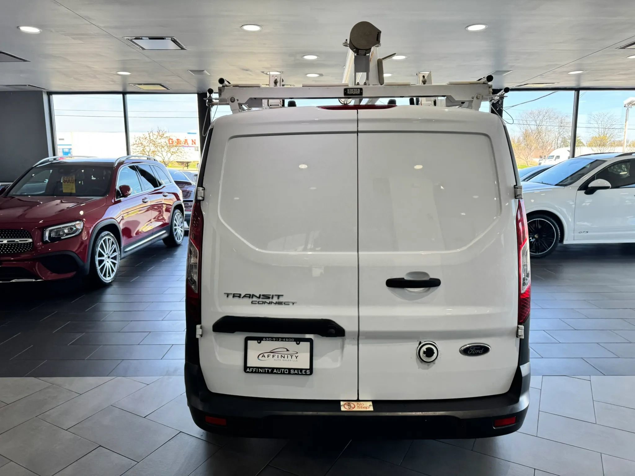 Used 2015 Ford Transit Connect XL FWD image 4