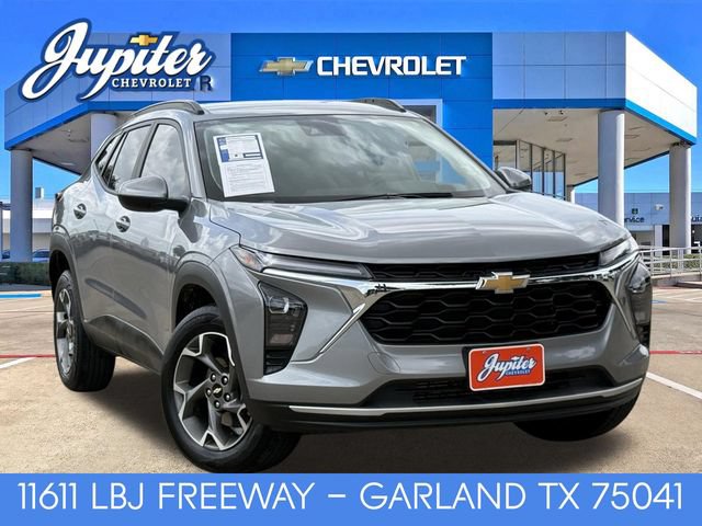 Certified 2025 Chevrolet Trax LT w/ Driver Confidence Package FWD image 1