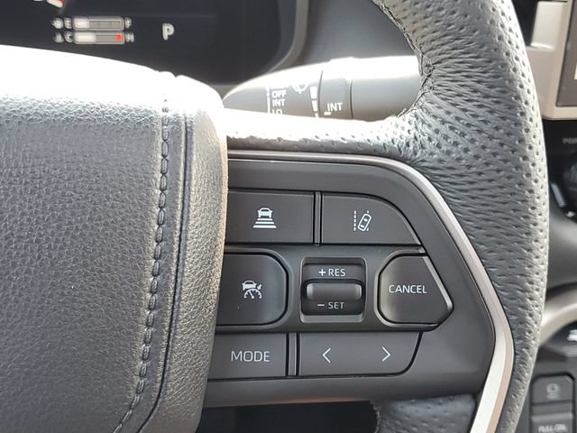 Used 2026 Toyota Tundra Limited AWD/4WD image 23