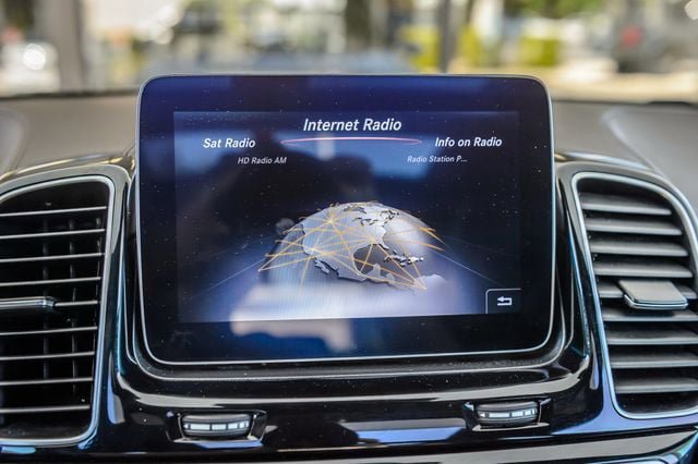 Used 2018 Mercedes-Benz GLS 450 4MATIC w/ Premium Package image 21