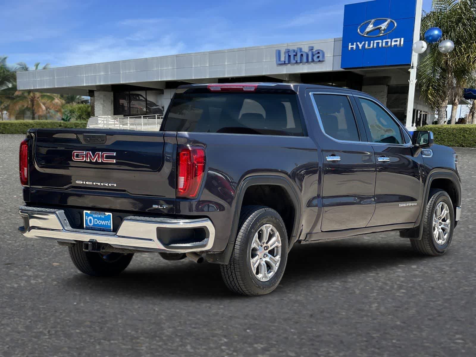 Used 2025 GMC Sierra 1500 SLT RWD image 3