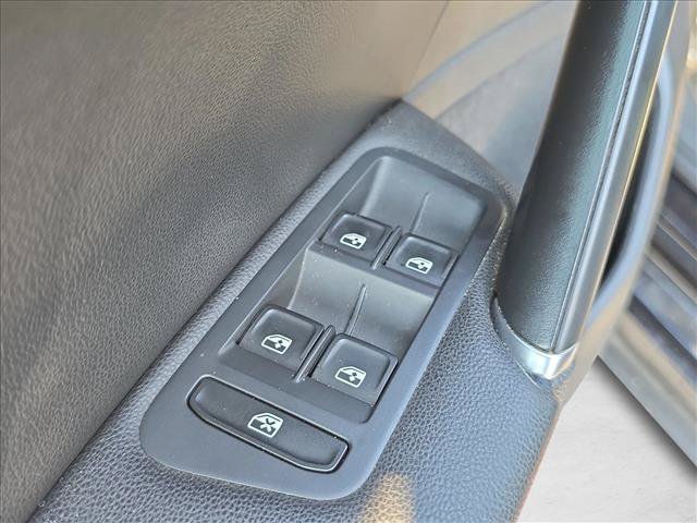 Used 2018 Volkswagen GTI Autobahn FWD image 9