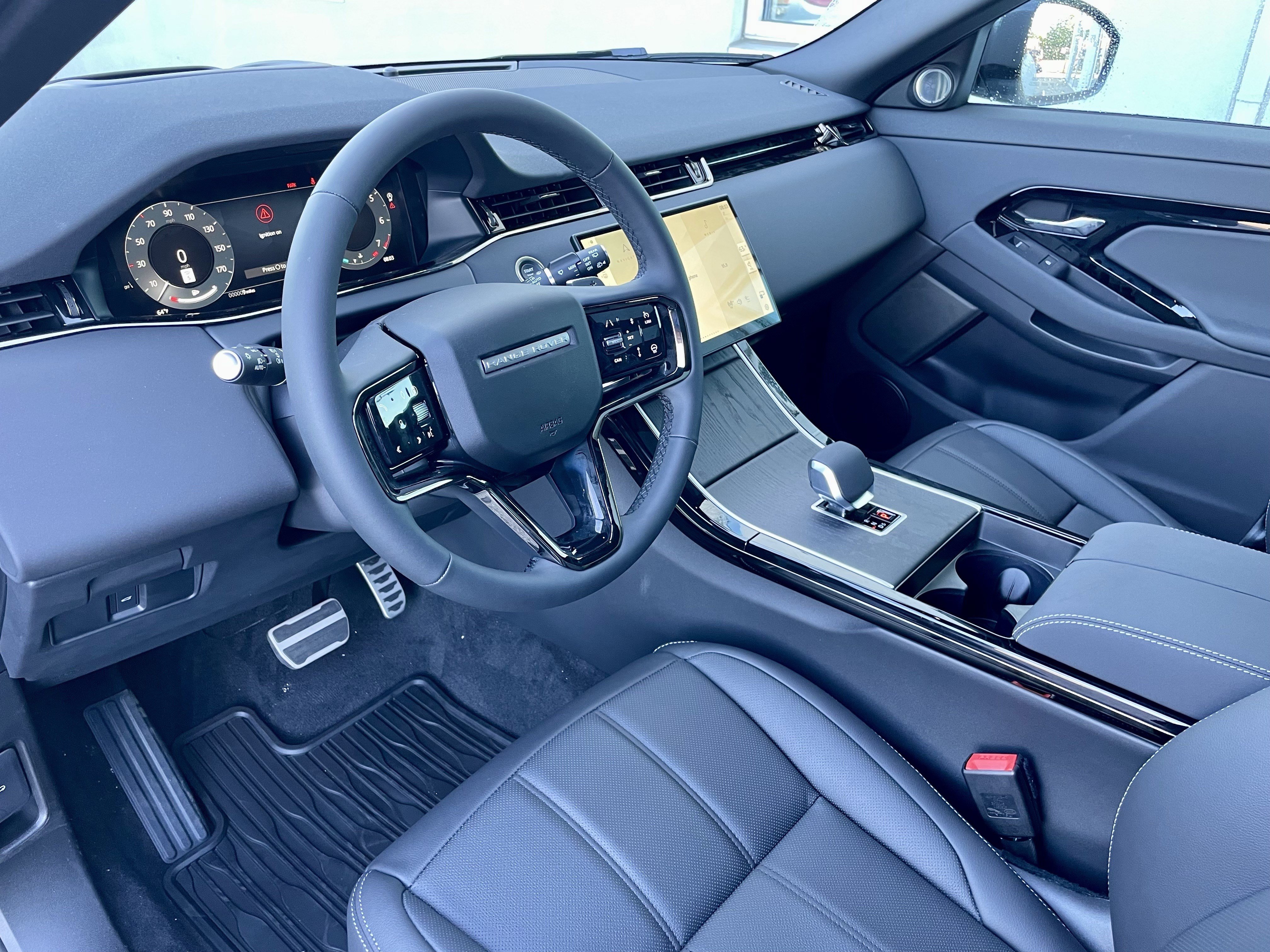 New 2026 Land Rover Range Rover Evoque Hoxton AWD/4WD image 13