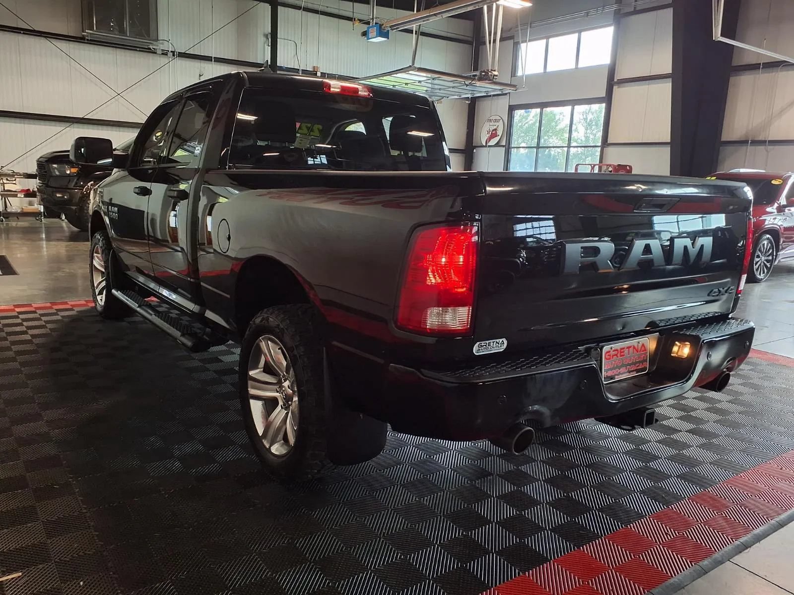 Used 2022 RAM 1500 Express w/ Wheel & Sound Group AWD/4WD image 5