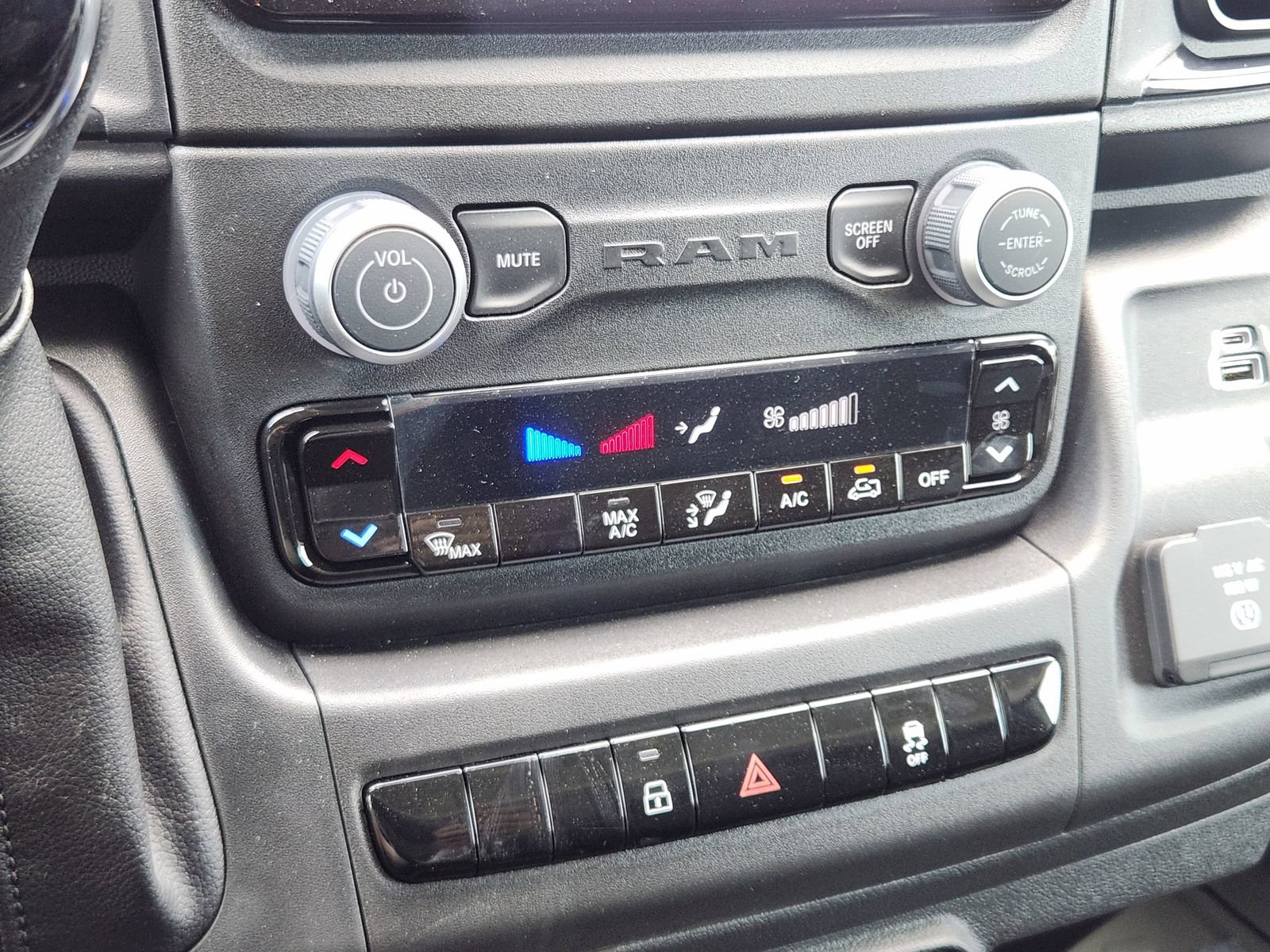 New 2026 RAM ProMaster 1500 w/ Power Group FWD image 18