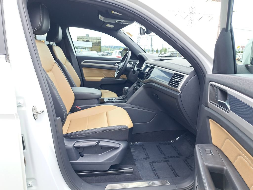 Used 2023 Volkswagen Atlas Cross Sport SE AWD/4WD image 17