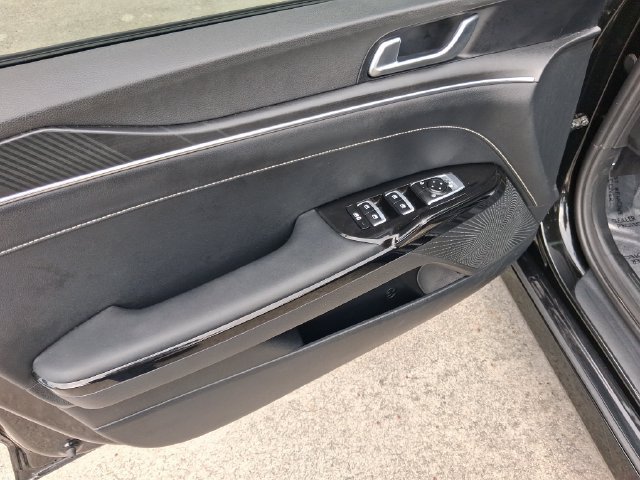 Used 2025 Kia K5 GT-Line AWD/4WD image 13