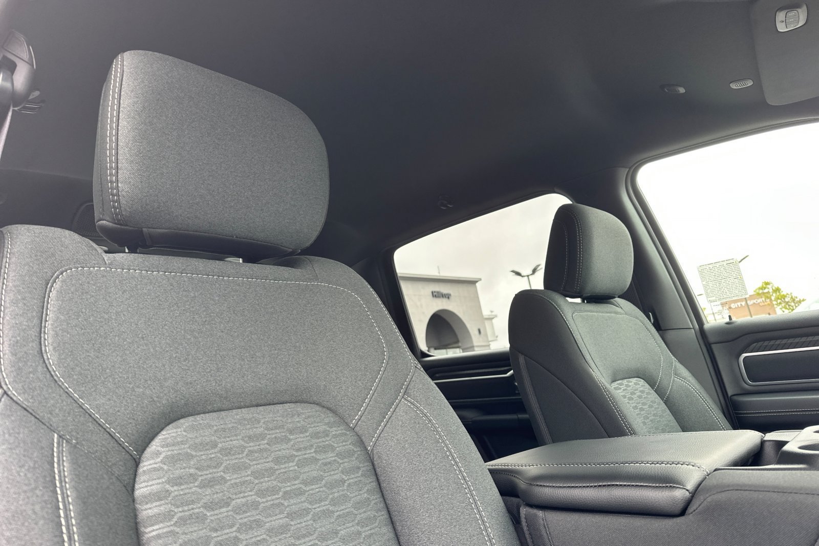 New 2026 RAM 1500 Big Horn AWD/4WD image 16