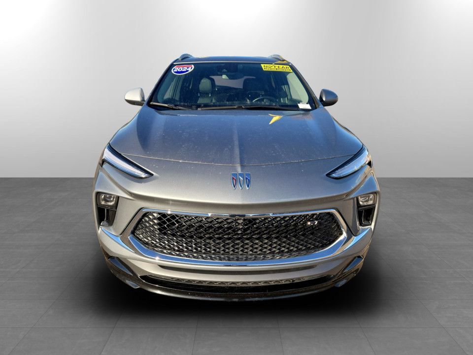 Used 2024 Buick Encore GX Sport Touring image 4