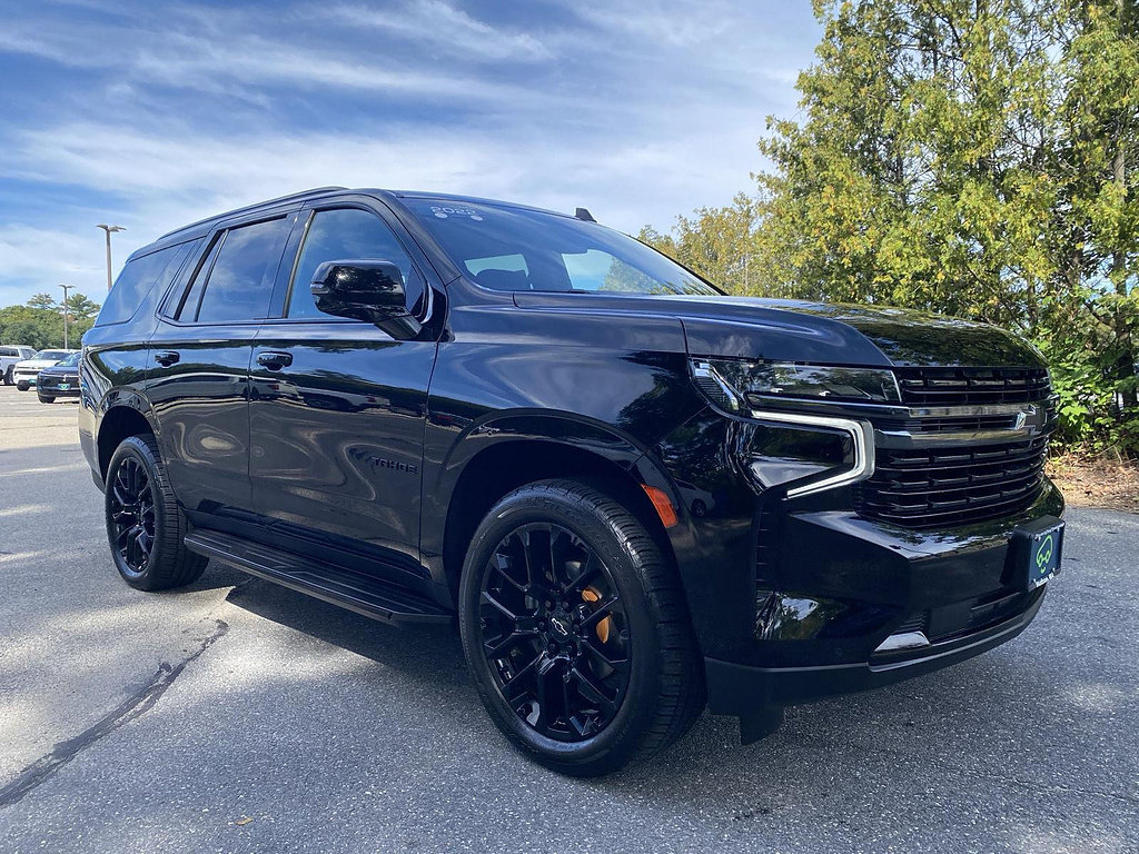 Used 2022 Chevrolet Tahoe RST w/ Sport Performance Package AWD/4WD image 4
