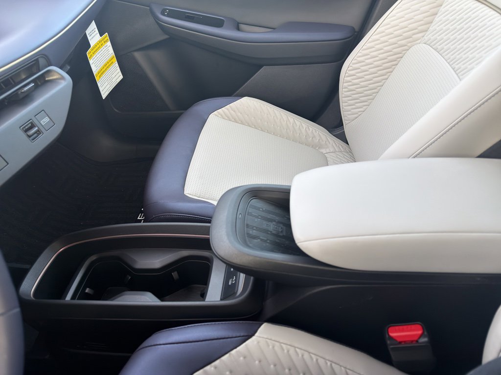 New 2026 Nissan Leaf Platinum+ w/ Cargo Package (Platinum+) image 25