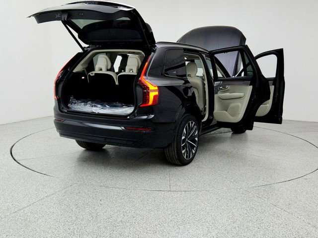 New 2026 Volvo XC90 B6 Ultra w/ Lounge Package image 11