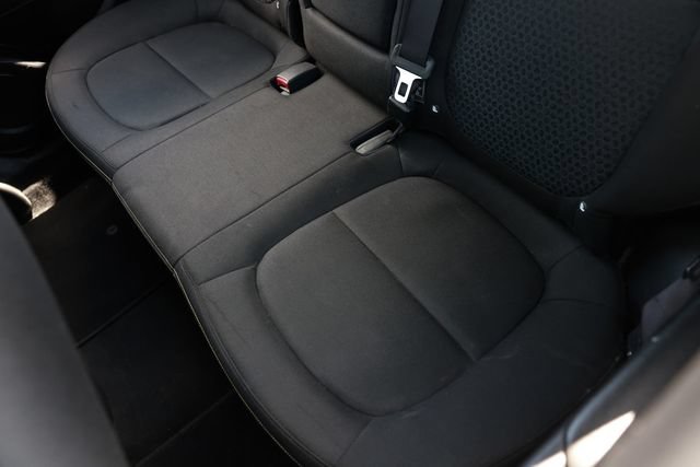 Used 2016 Kia Soul + FWD image 11