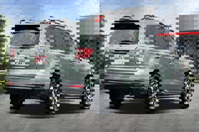 Used 2017 Subaru Forester 2.5i Premium image 4