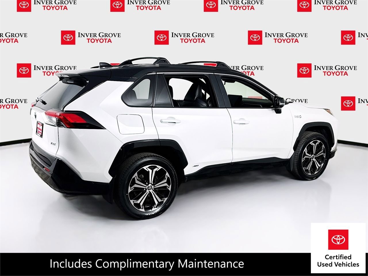 Certified 2023 Toyota RAV4 XSE w/ Weather Package AWD/4WD image 5
