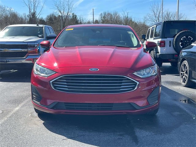Used 2020 Ford Fusion SE image 2