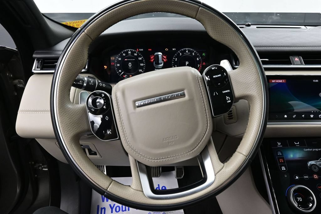 Used 2018 Land Rover Range Rover Velar R-Dynamic HSE AWD/4WD image 32