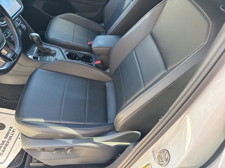 Used 2021 Volkswagen Tiguan SE R-Line image 17