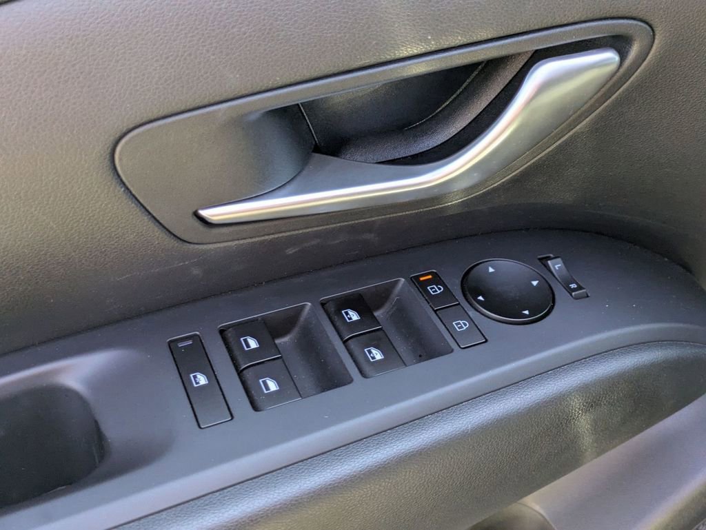 Certified 2025 Hyundai Tucson SEL image 12