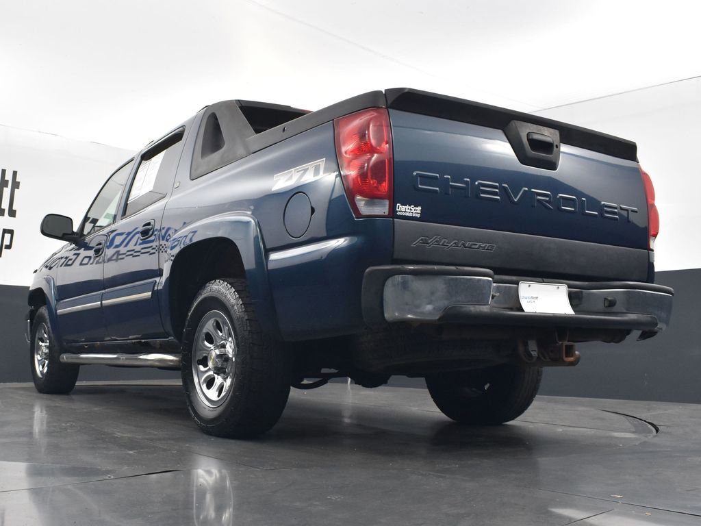 Used 2005 Chevrolet Avalanche Z71 w/ Sun And Sound Package image 20