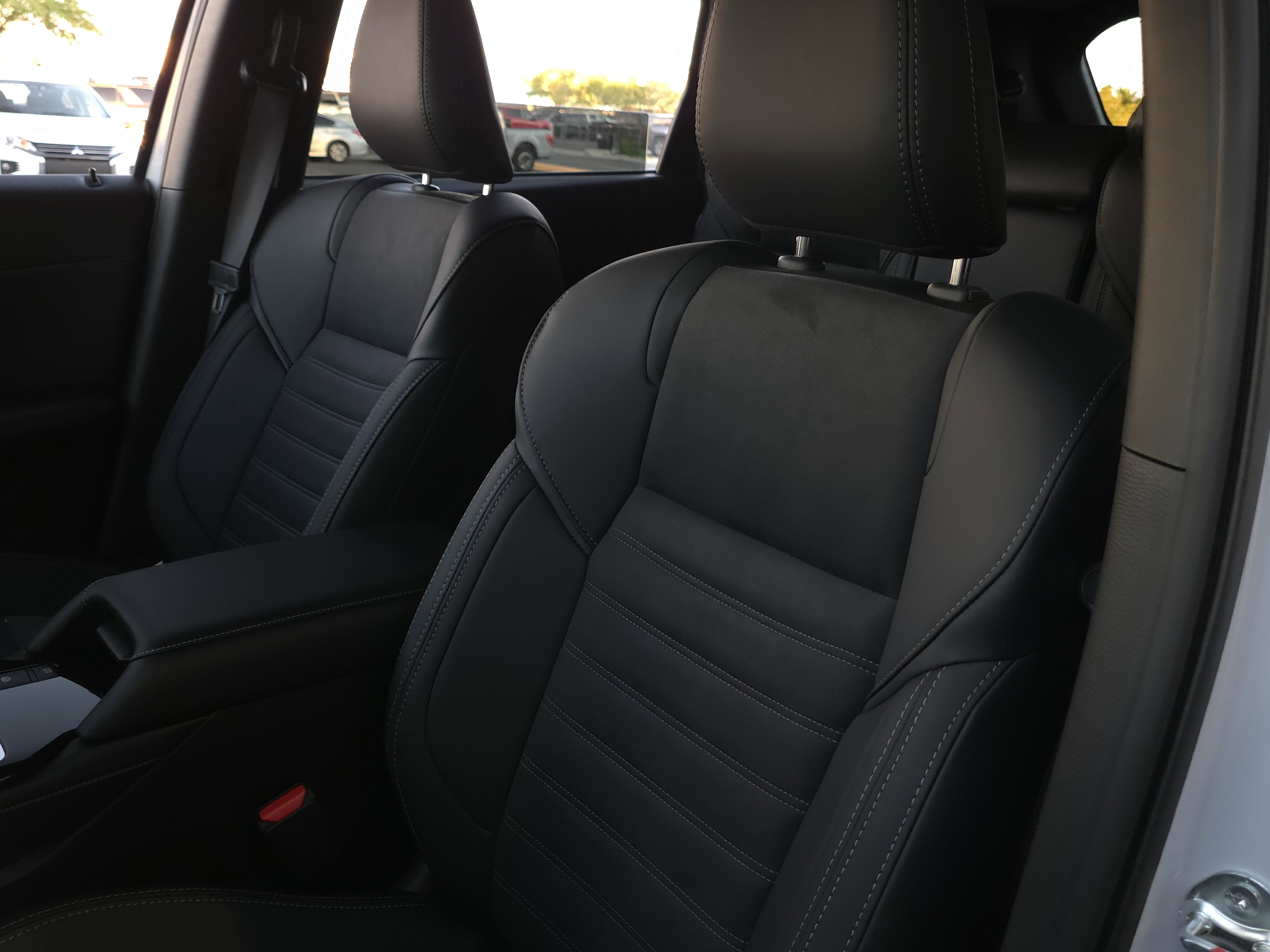 New 2025 Mitsubishi Outlander SE image 10