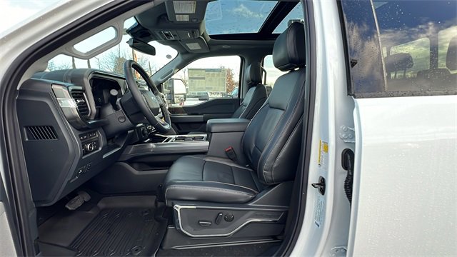 New 2024 Ford F250 Lariat w/ Lariat Ultimate Package image 31