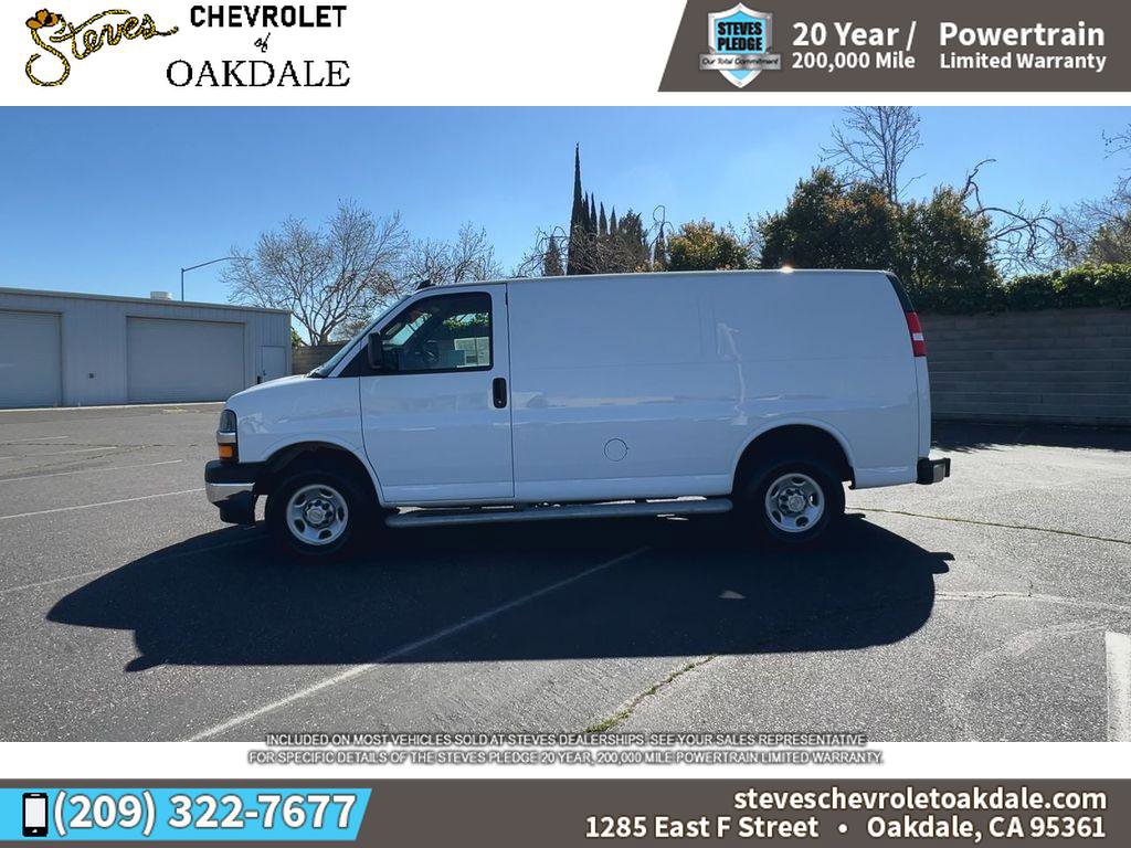 Used 2024 Chevrolet Express 2500 w/ Driver Convenience Package image 7