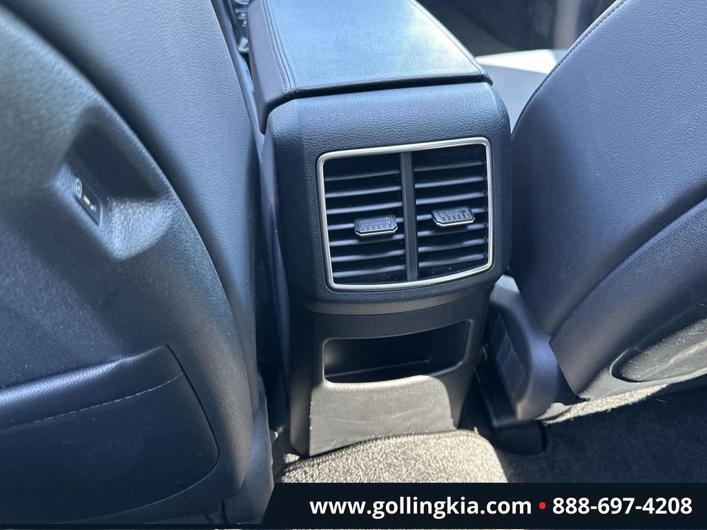 Certified 2025 Kia Sportage EX w/ EX Premium Package image 11