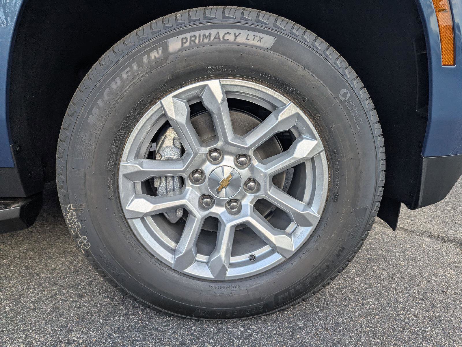 New 2026 Chevrolet Suburban LT w/ Comfort Package AWD/4WD image 14