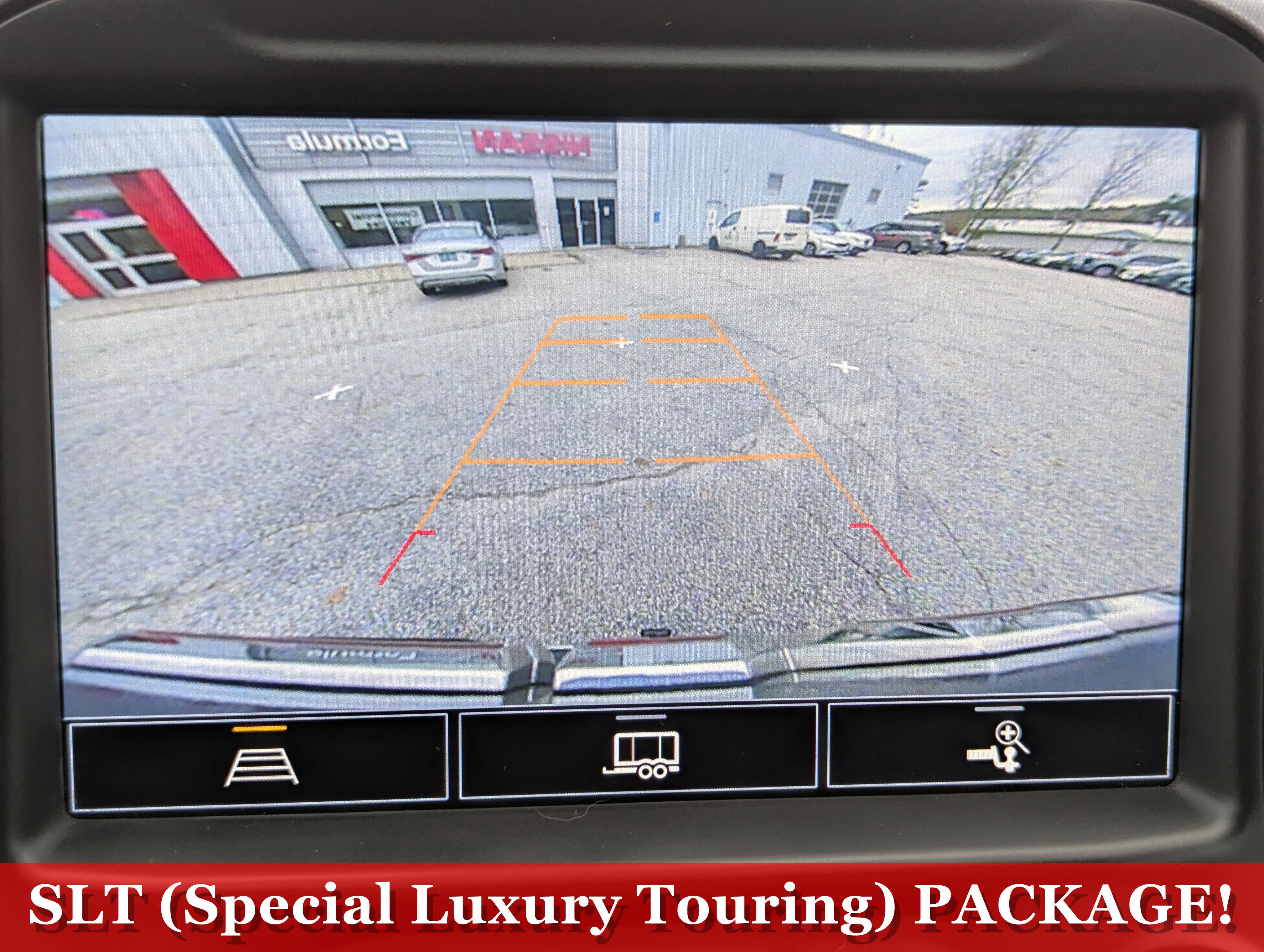 Used 2021 GMC Sierra 1500 SLT w/ X31 Off-Road Package image 26