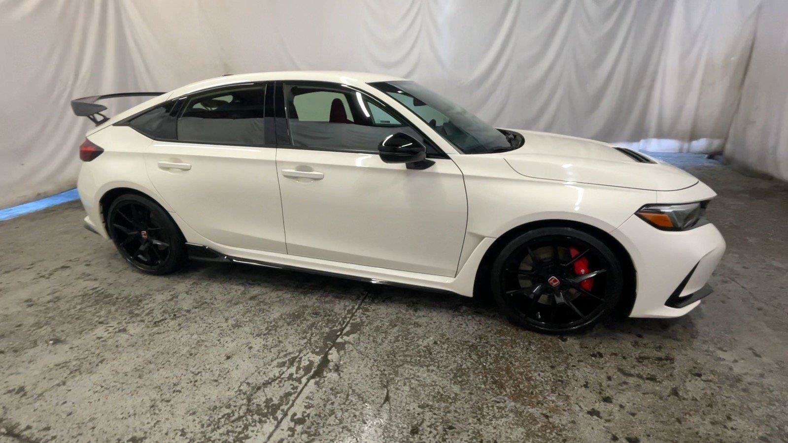 Used 2025 Honda Civic Type R image 4