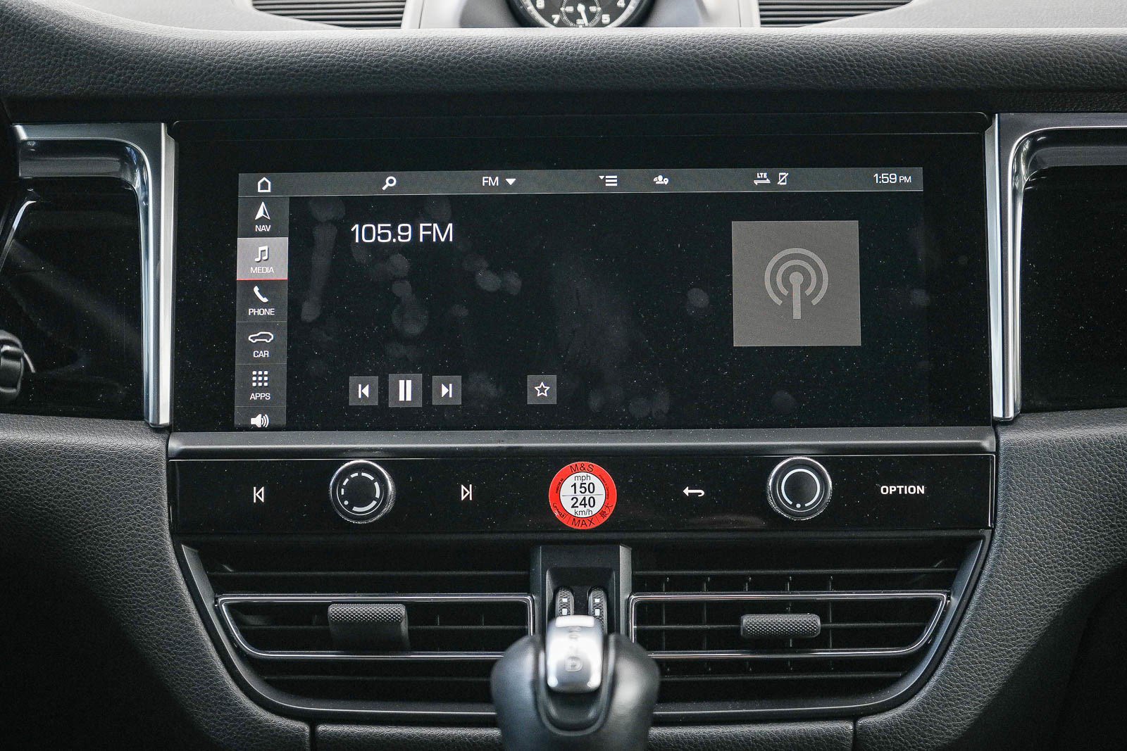 Used 2023 Porsche Macan image 13