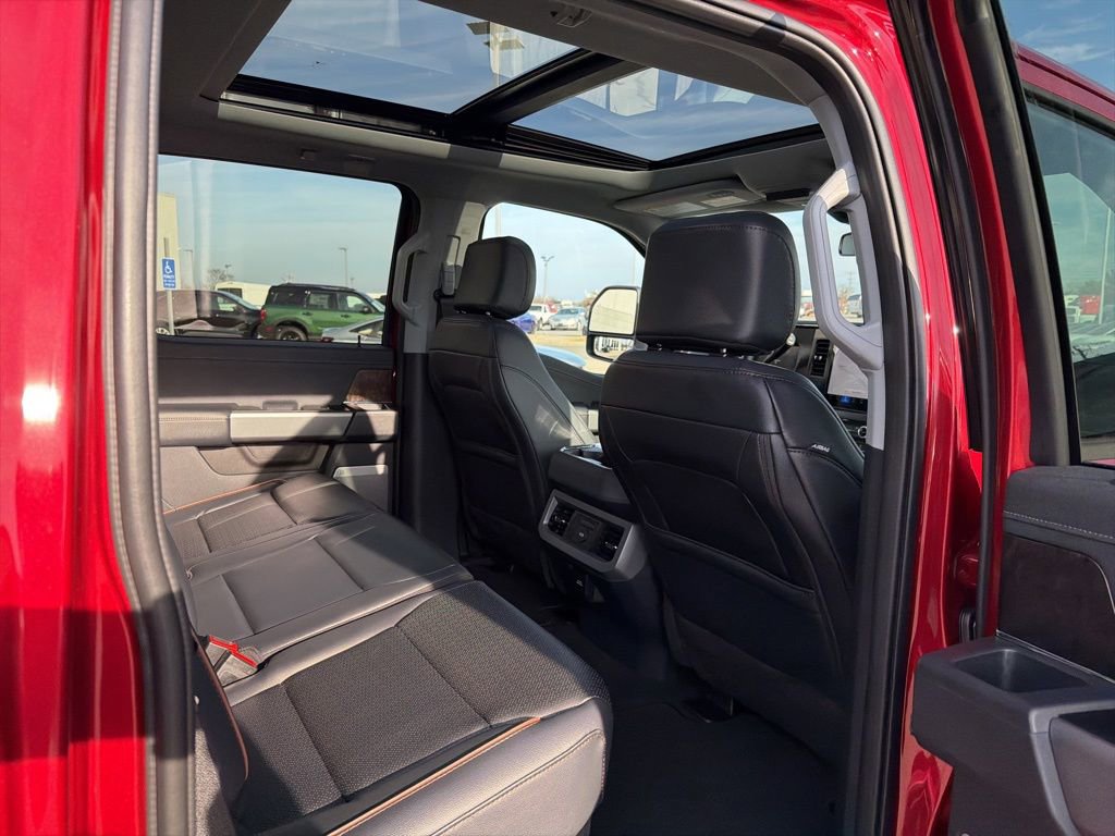 New 2026 Ford F250 Lariat w/ Black Appearance Package image 18