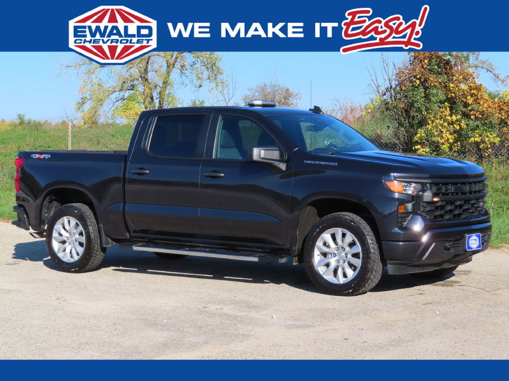 Used 2023 Chevrolet Silverado 1500 Custom AWD/4WD image 1