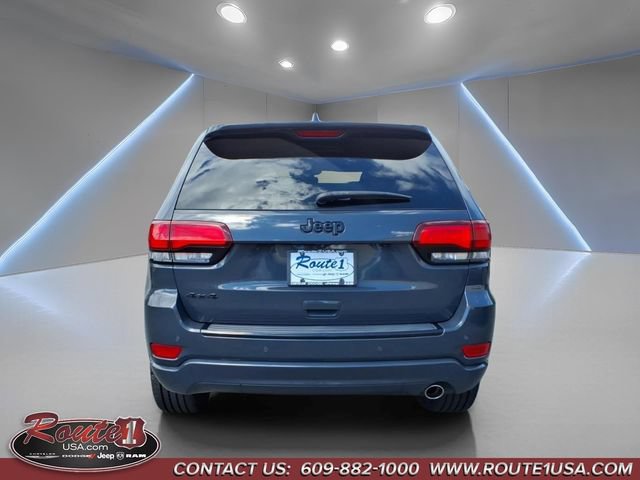 Used 2018 Jeep Grand Cherokee Altitude AWD/4WD image 5