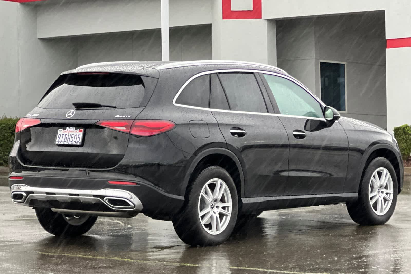 Used 2025 Mercedes-Benz GLC 300 4MATIC video 2