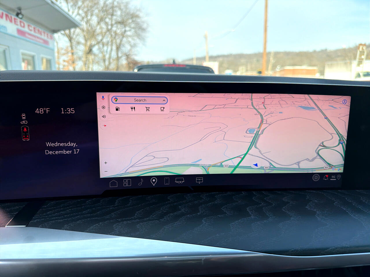 Used 2025 Cadillac Escalade ESV Sport w/ Touring Package image 29