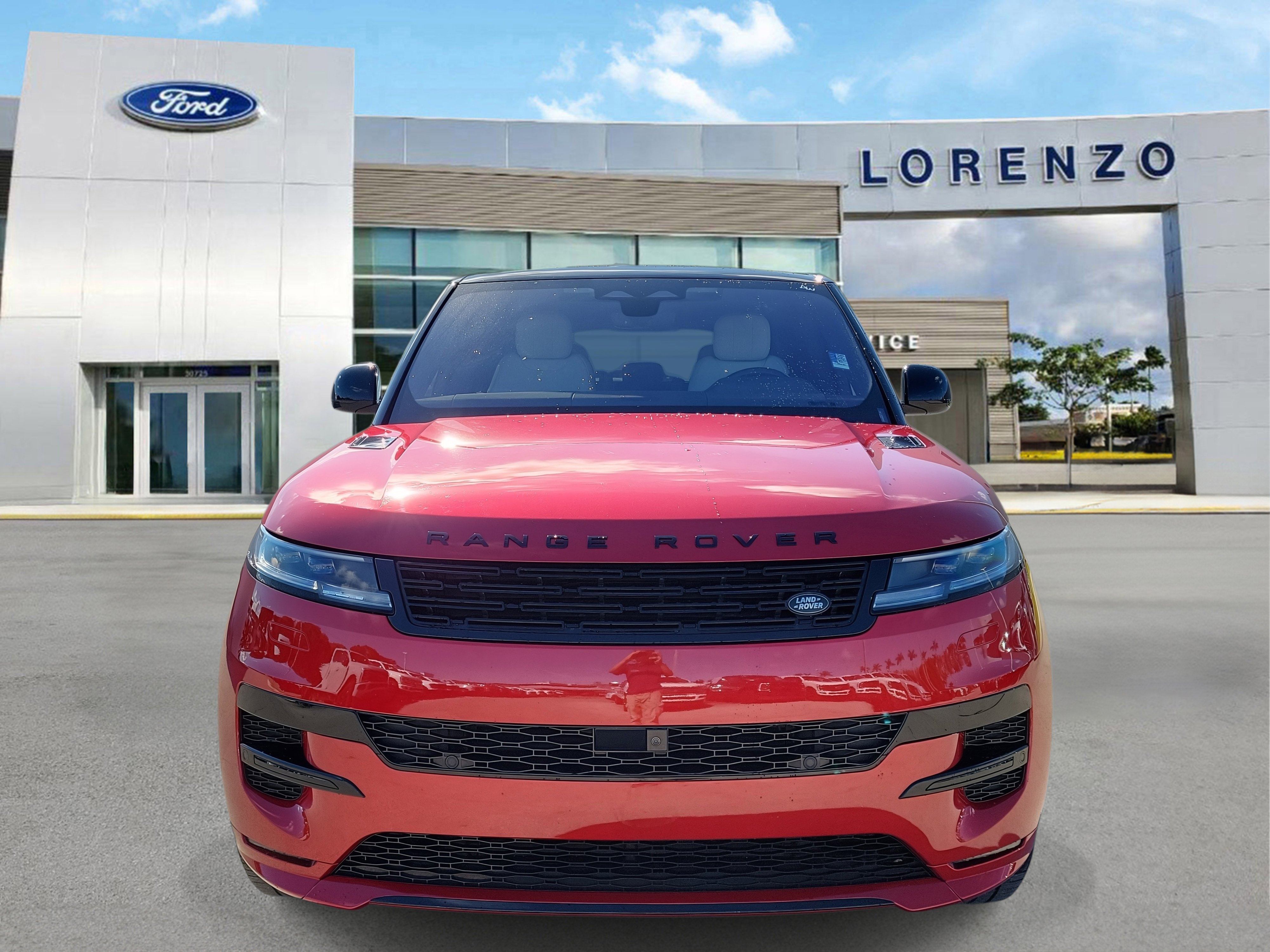 Used 2023 Land Rover Range Rover Sport SE Dynamic AWD/4WD image 2