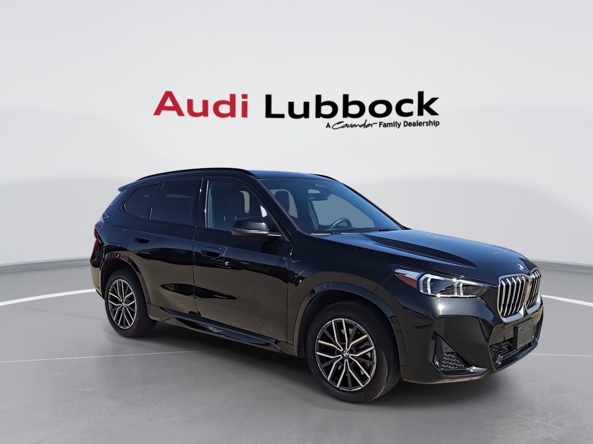 Used 2026 BMW X1 xDrive28i image 2