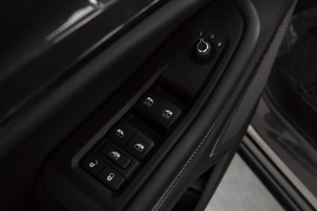 Certified 2022 Jeep Grand Cherokee Altitude image 19