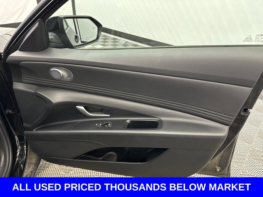 Used 2024 Hyundai Elantra SEL w/ Convenience Package FWD image 14