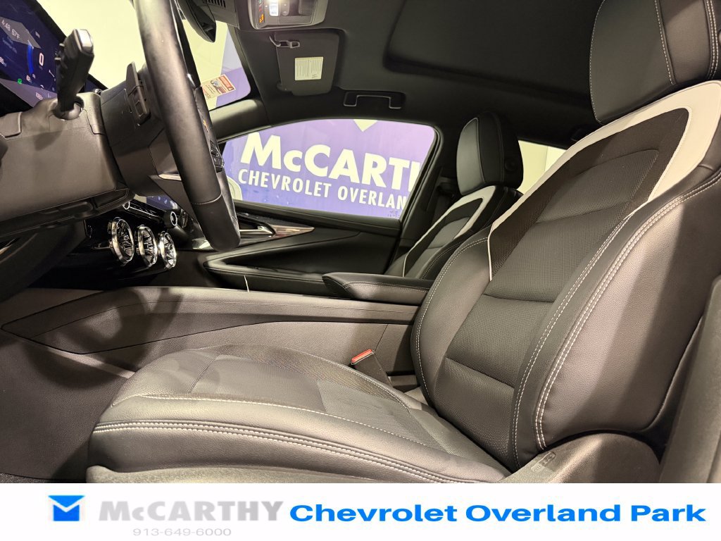 Used 2024 Chevrolet Blazer EV LT AWD/4WD image 23