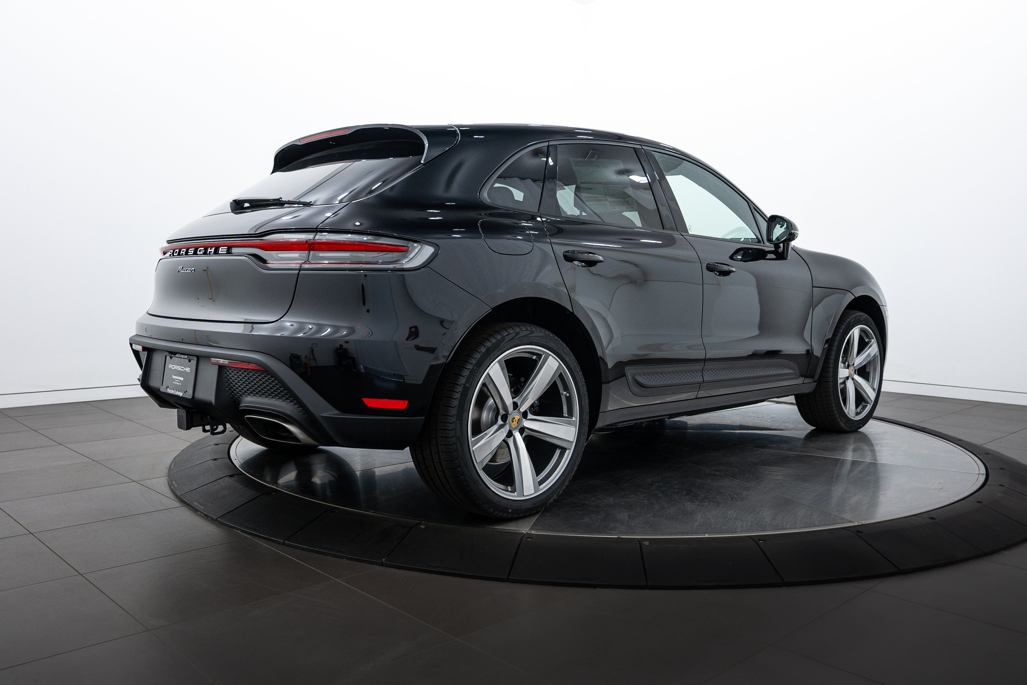 New 2025 Porsche Macan image 7