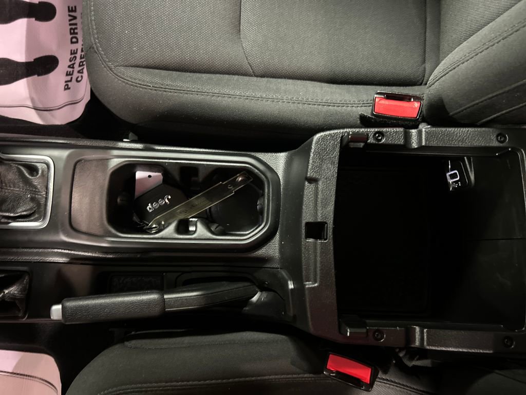 Used 2021 Jeep Wrangler Unlimited Sport image 21