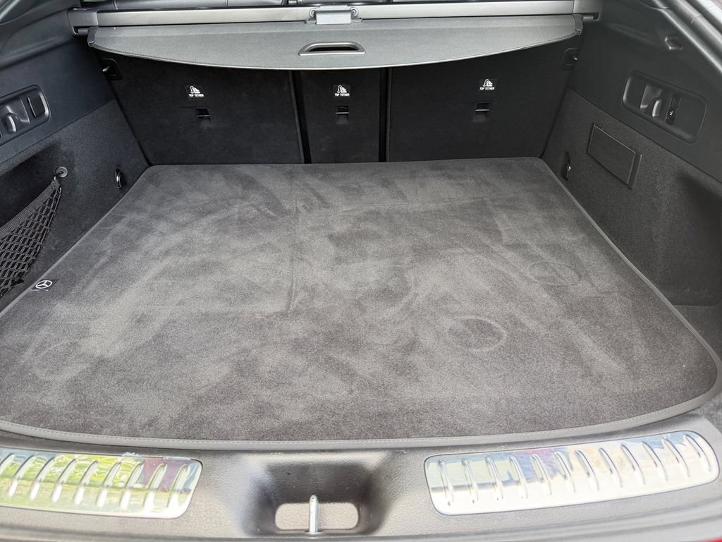 Used 2024 Mercedes-Benz GLC 300 4MATIC image 22