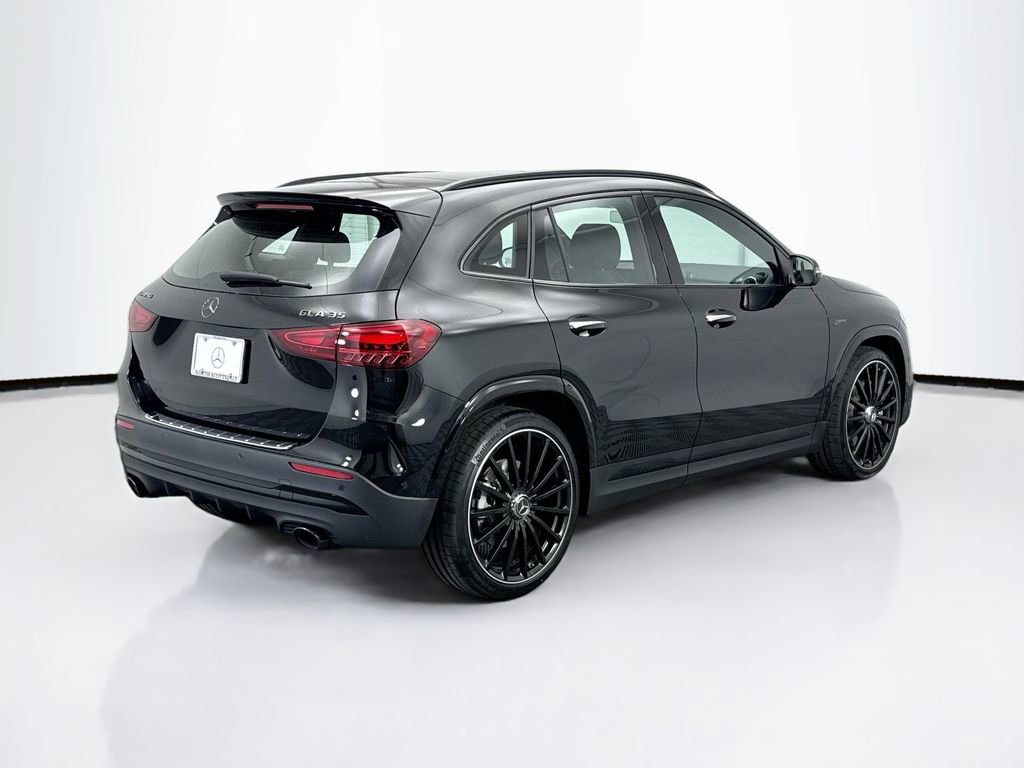 New 2026 Mercedes-Benz GLA 35 AMG 4MATIC image 5
