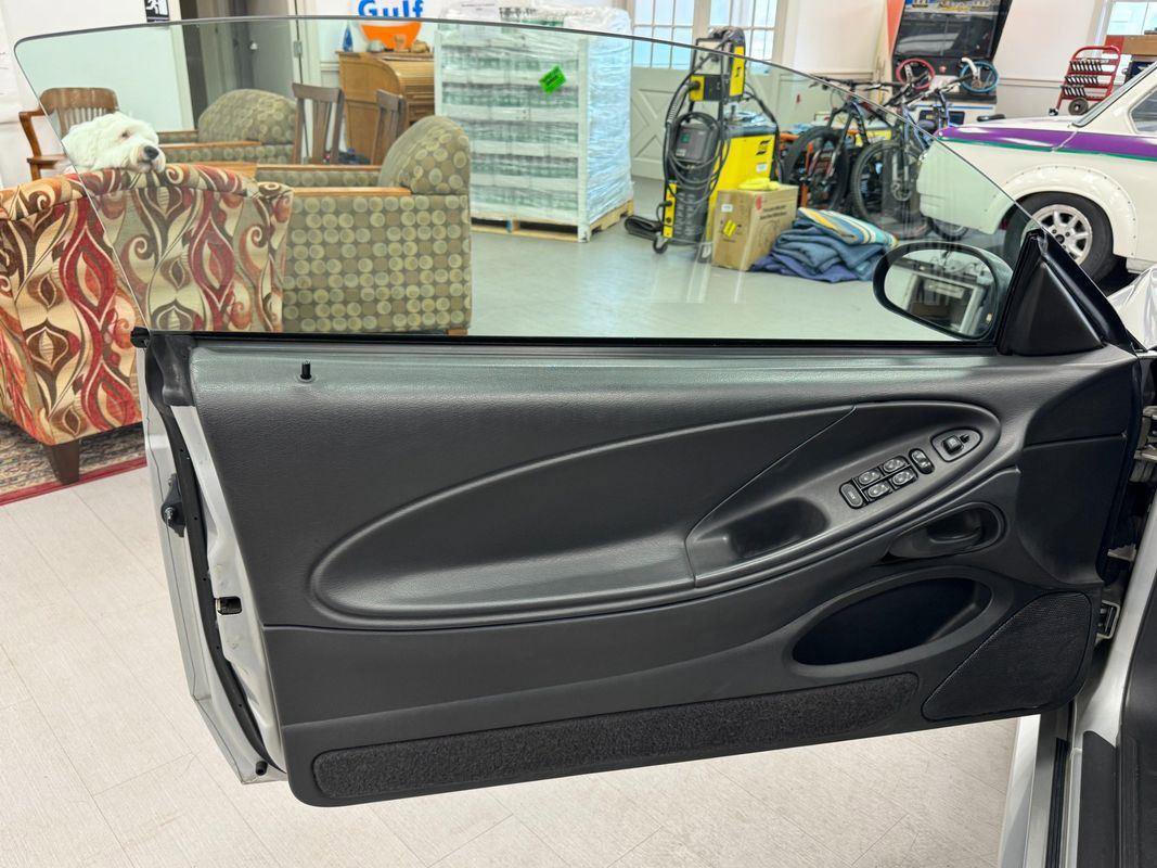 Used 2000 Ford Mustang GT RWD image 11