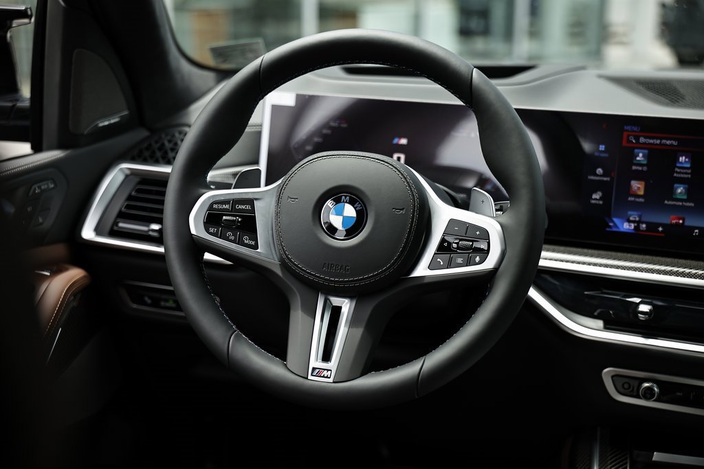 New 2026 BMW X7 M60i w/ M Sport Professional Package image 27