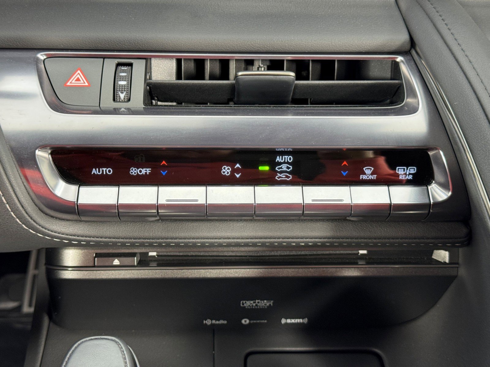 Used 2023 Lexus LC 500 Convertible image 31